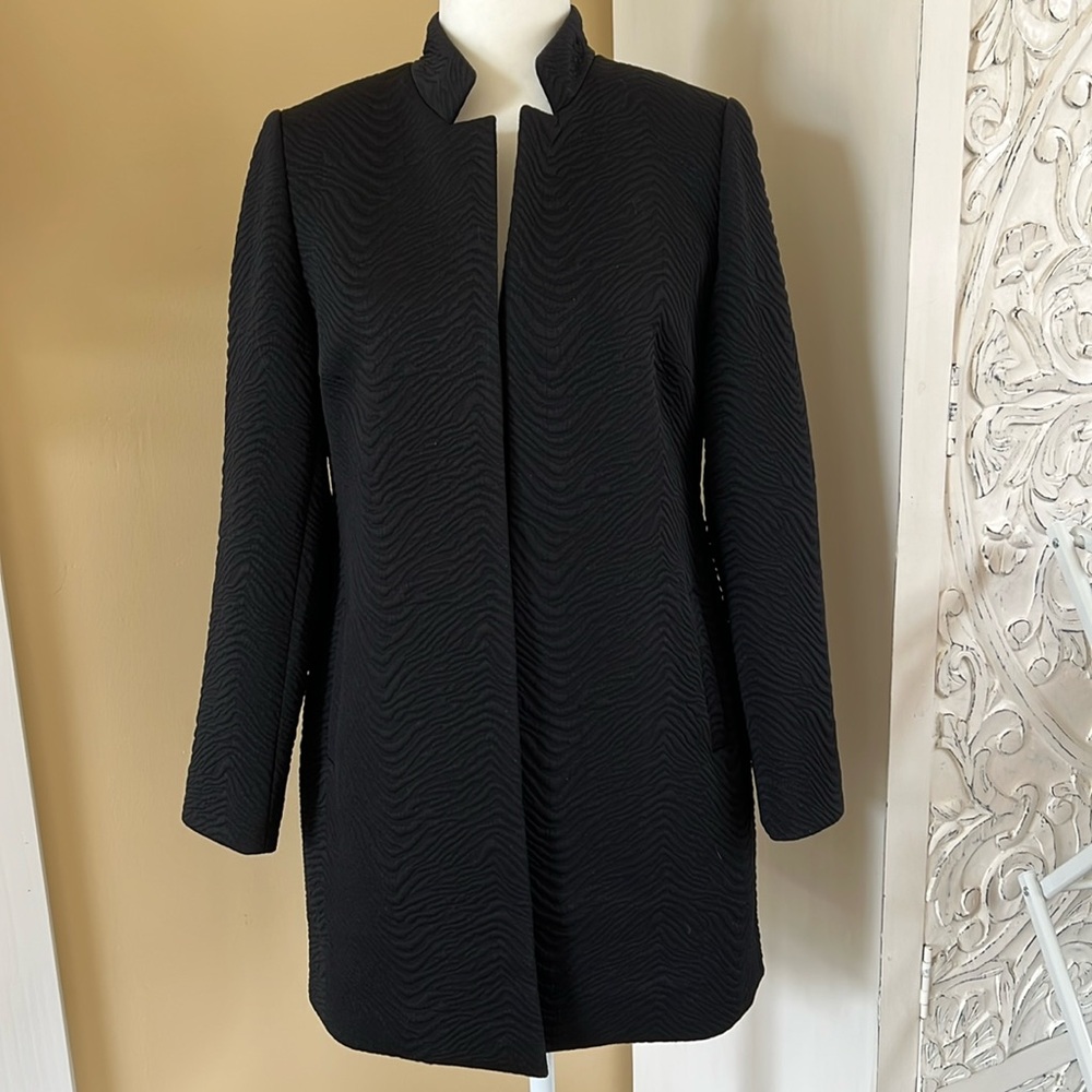 Chicos black textured topper. Size 0.